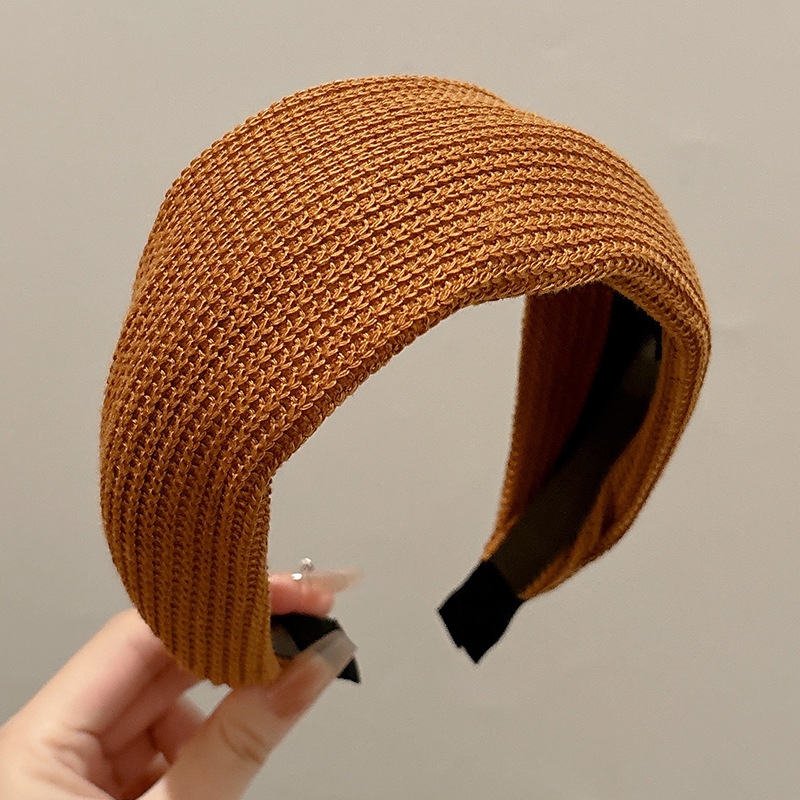 Diadema superior de cráneo alto para mujer 2025 nuevo estilo francés pequeño fragancia horquilla tocado temperamento ancho ancho diadema de presión lateral