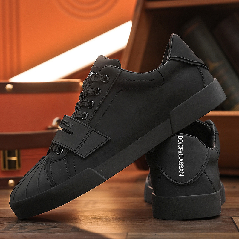 2025 verano nuevos zapatos casuales para hombres zapatos de skate de altura baja tendencia zapatos blancos coreanos cuatro estaciones zapatos de skate para estudiantes hombres