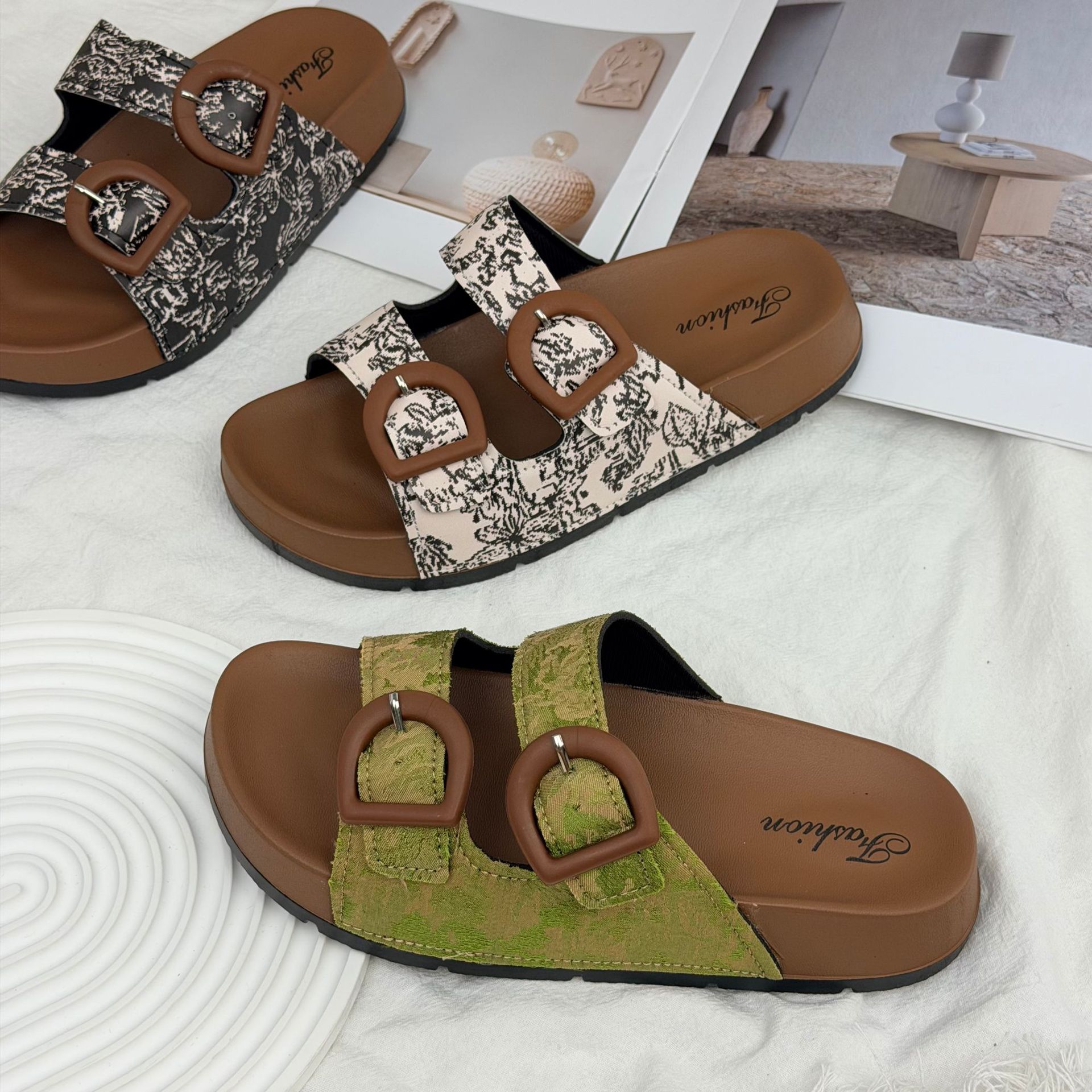 Summer women's slippers platform