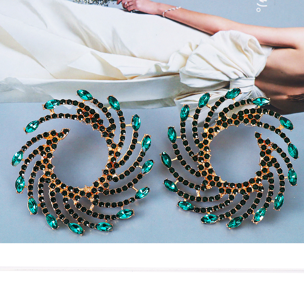 Retro Geometric Alloy Rhinestones Women's Ear Studs 1 Pair display picture 4