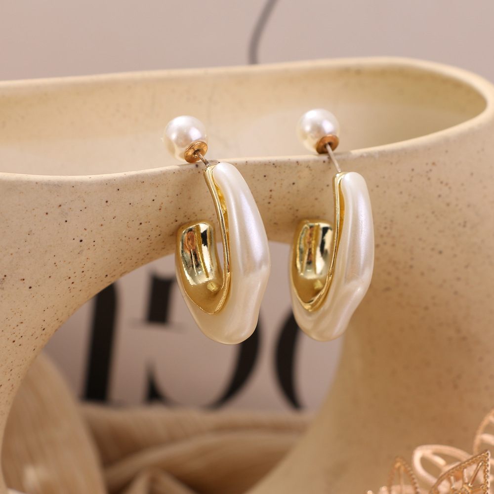 Geometric Pattern Vintage Style Geometric Alloy Inlay Artificial Pearls Resin Women's Ear Studs