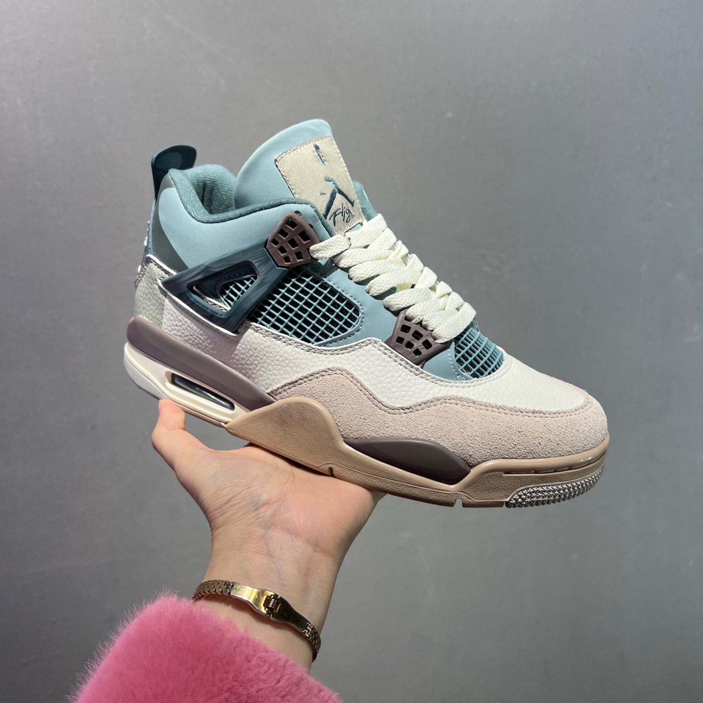 Visión alta aj4 zapatos de baloncesto de cuero gris de seda para hombres zapatos deportivos casuales con almohadilla de aire de fondo grueso para mujeres Kaws nocturario