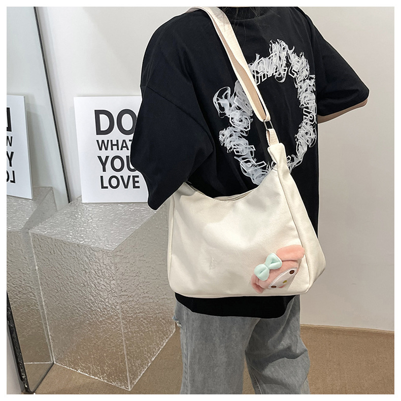 "2024 Autumn New Style Japanese sweet and fashionable single-shoulder bag, simple and cute crossbody bag, one-piece consignment. undefined