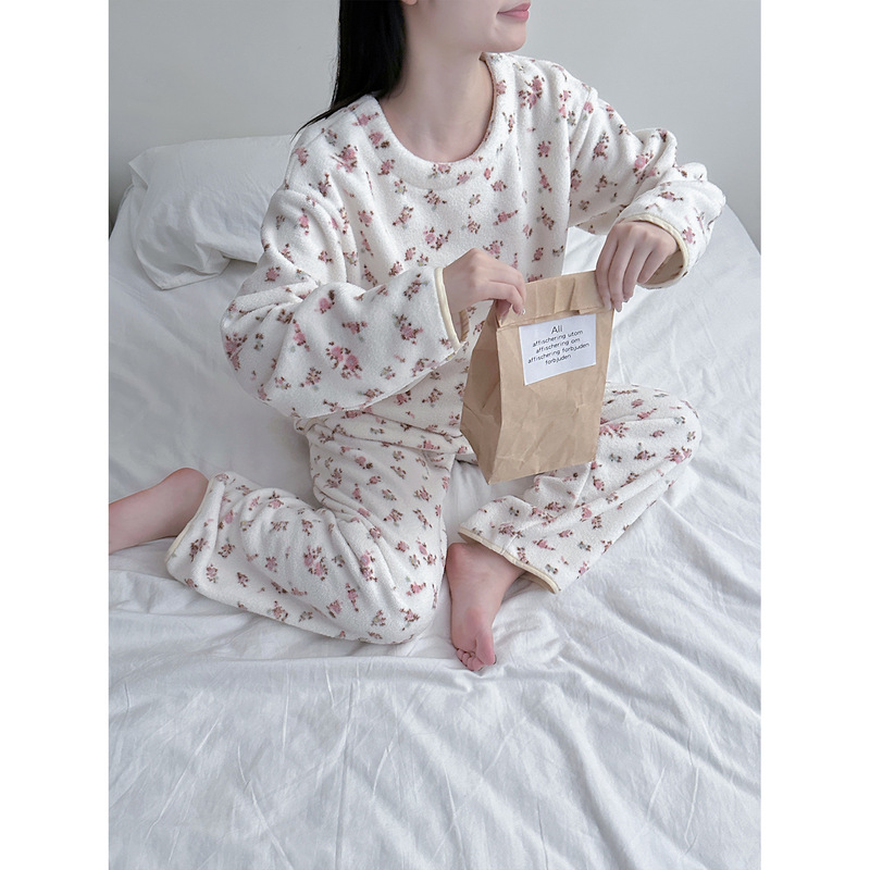 Youyi Xiaozhai 2025 New Autumn and Winter Korean Style Round Neck Snow Velvet Sweet Loose Casual Floral Suit Home Wear