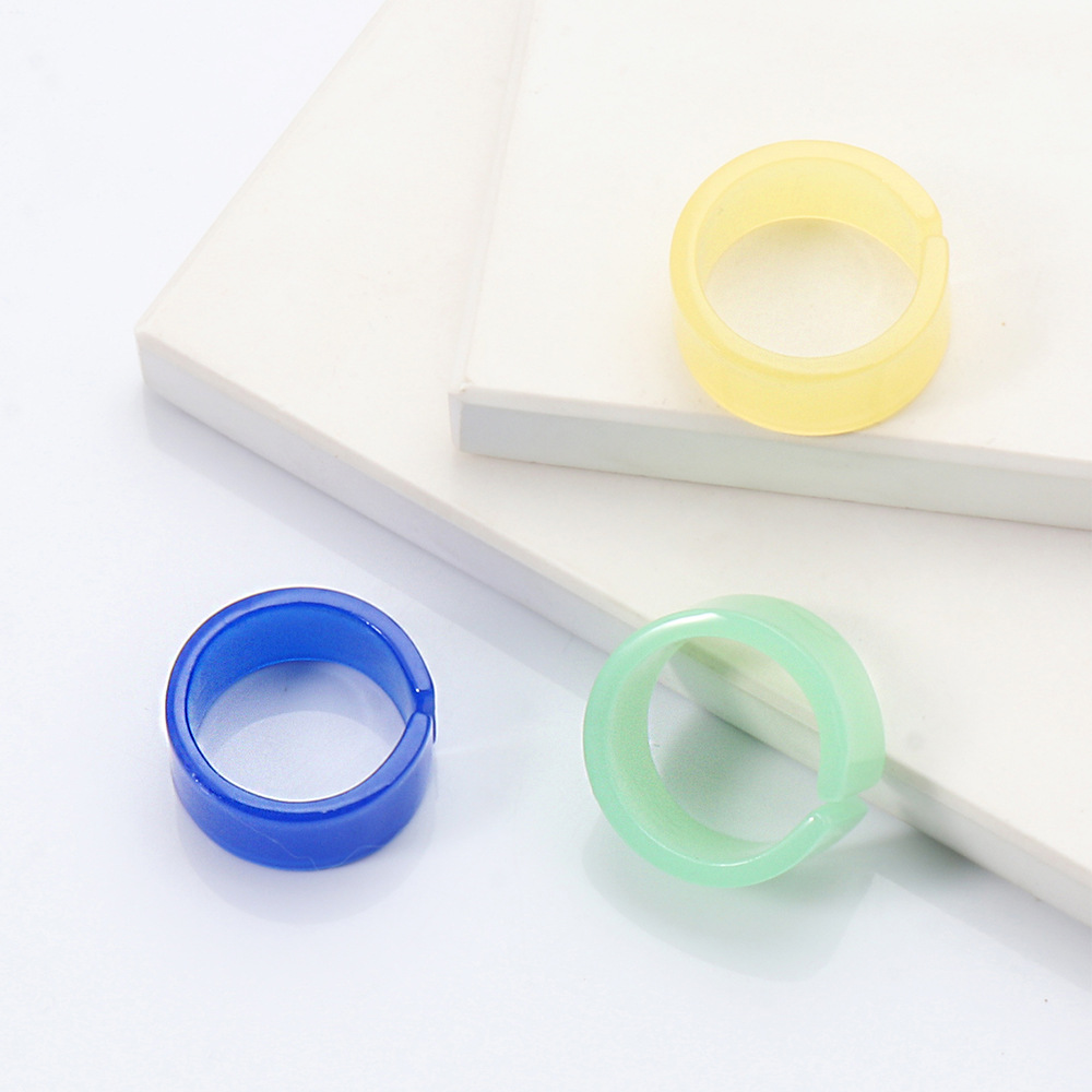 Simple Style Fashion Acrylic Resin Retro Ring Set display picture 6