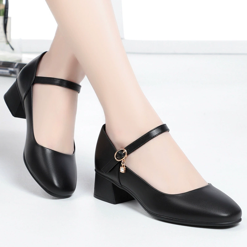 Удобная профессиональная рабочая одежда с мягкой подошвой, женская обувь для пригородных поездок, женская кожаная обувь, весенне-Осенняя обувь для мам среднего и пожилого возраста, черные одиночные туфли