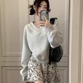 灰色刺绣领无帽套头正肩卫衣女装春秋季薄款短款长袖上衣早秋潮