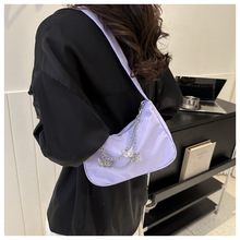 新款日系韓國風鏈條裝飾蝴蝶漂亮的單肩挎包百搭簡約腋下小布包女