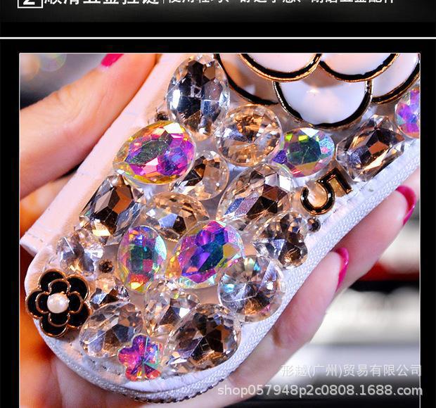 Car Key Case Creative and Personalized Camellia Flower Diamond-Encrusted Car Key Case for Women with Rhinestones Universal Key Protection Cover