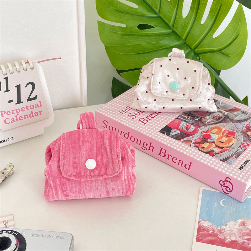 65158 Pink polka dot satin makeup bag with snap button design, cute and portable storage pouch for earphones and data cables 65158 Pink polka dot satin makeup bag with snap button design, cute and portable storage pouch for earphones and data cables