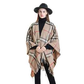 Grid shawl warm cloak 格子披肩保暖斗篷