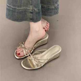 �и߸���ʽС����Ь��ŮЬ���⴩2025�ļ������Y����ȹ�Ӱ�ɫ��Ь