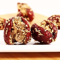 Sesame dates and walnuts 228g boxed Internet celebrity snacks sesame dates and walnuts manufacturer wholesale