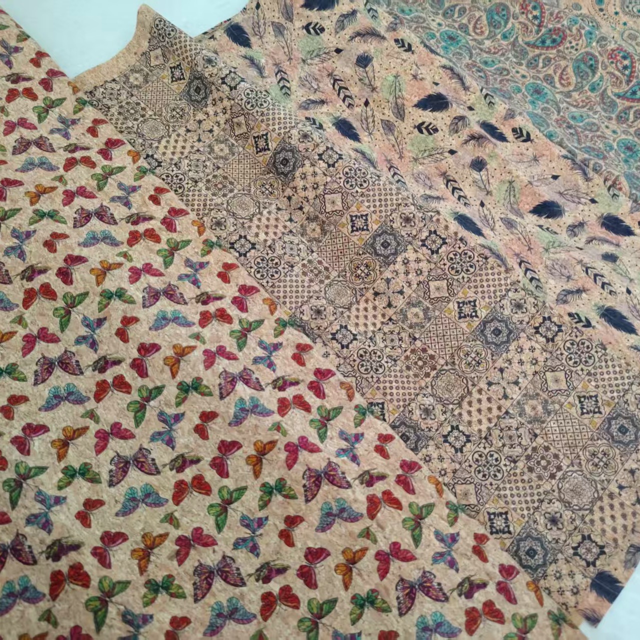 环保皮革天然软木印花pu皮料箱包手袋面料木纹装饰革文具盒包装革