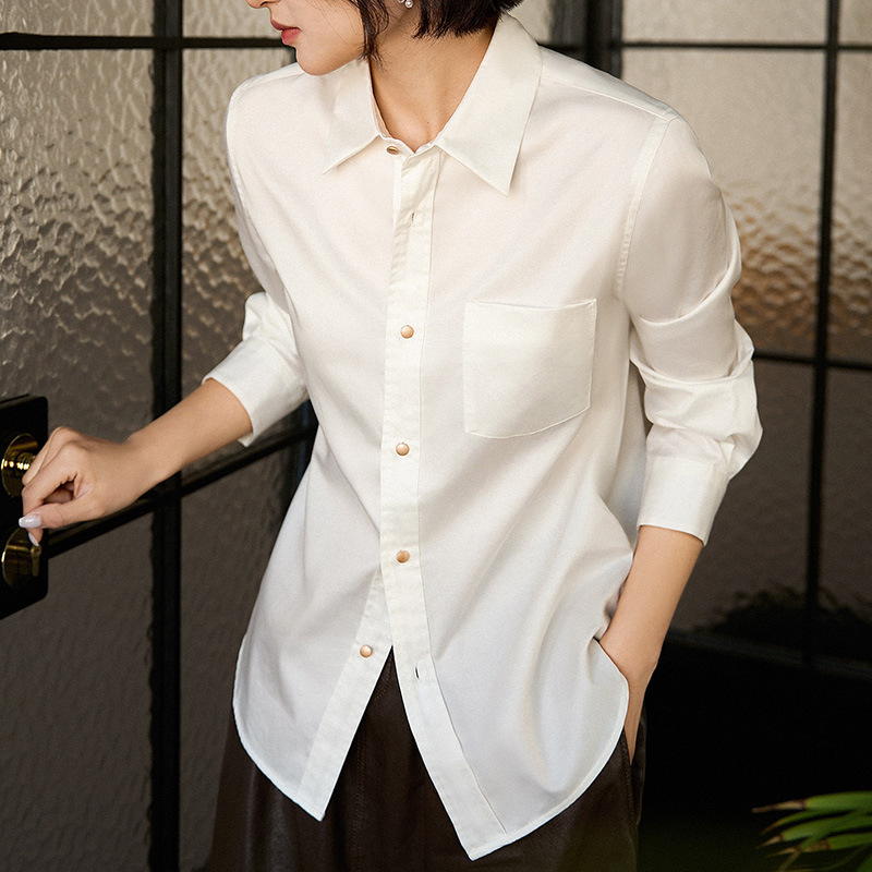 Little Golden Bean Shirt: the Fashionable Choice in the Workplace. Practical, Classic, and Elegant Cotton White Shirt for Spring