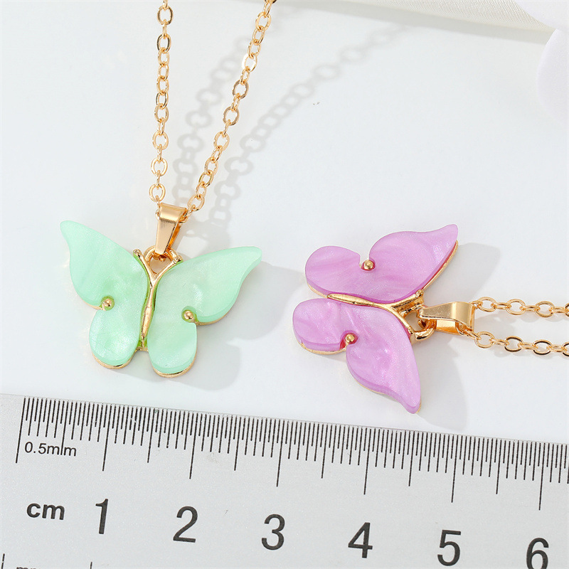 Collier En Alliage De Papillon Acrylique Simple De Mode display picture 2