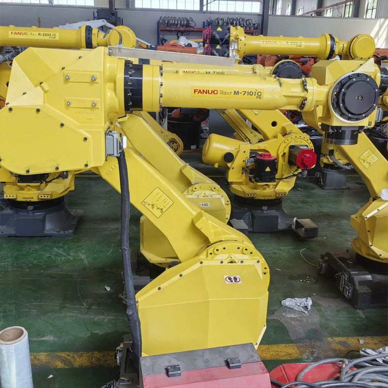 Использовался робот FANUC FANUC с грузоподъемностью 70 кг для обработки и паллетирования, полировки, механический манипулятор M-710iC/70.