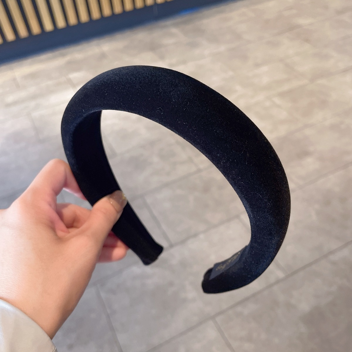 Otoño y invierno Meilade coreano retro estricto esponja cabeza de banda nueva variedad de terciopelo alto cráneo ancho banda de cabello mayorista