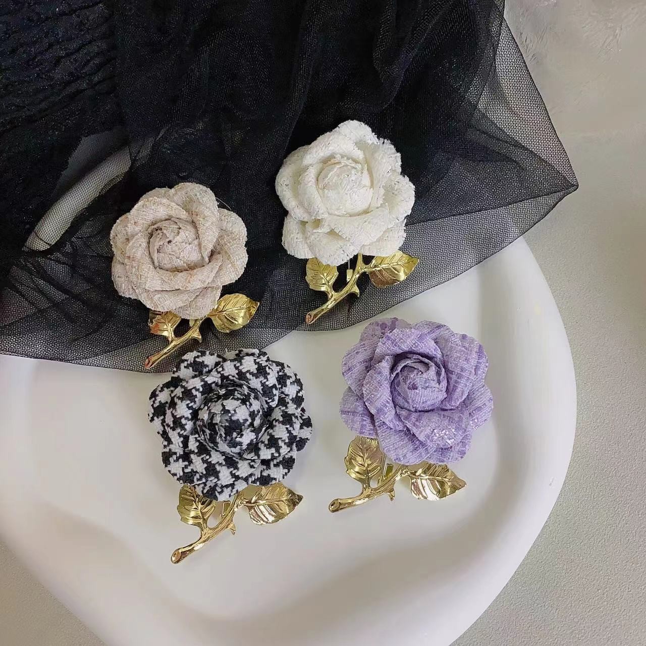 Elegante Flor Tela Enchapado Mujeres Broches display picture 2