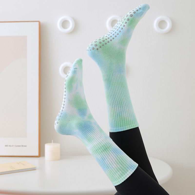 Calcetines teñidos de corbata de primavera y verano de las mujeres calcetines de media pantorrilla de algodón ins moda profesional fitness deportes Pilates antideslizantes calcetines de yoga