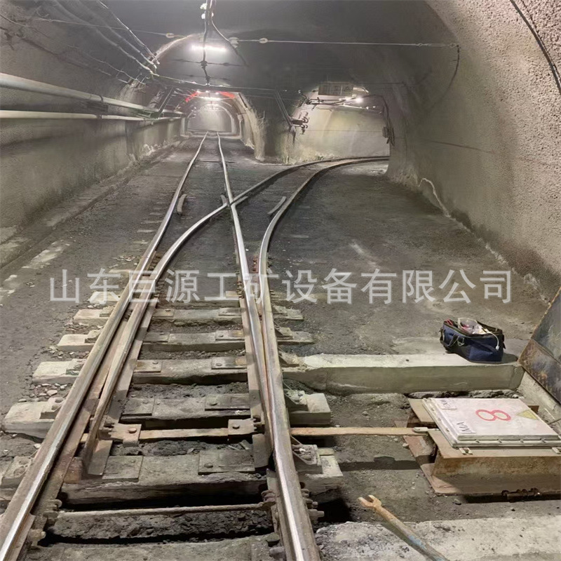 60Kg/m钢轨对称道岔 大量铺设铁路钢轨对称道岔 钢轨对称道岔