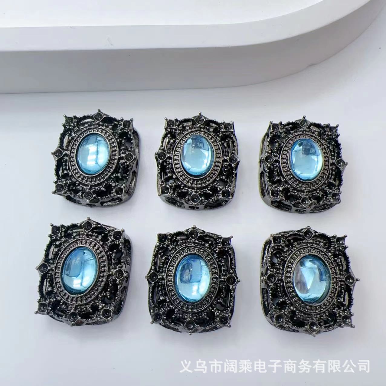 ダイヤモンドの長い方の大きい魔の箱の多い八穴のジルコニウムのdiyの手作りのビーズのブレスレットのネックレスの合金のアクセサリーのビーズの部品