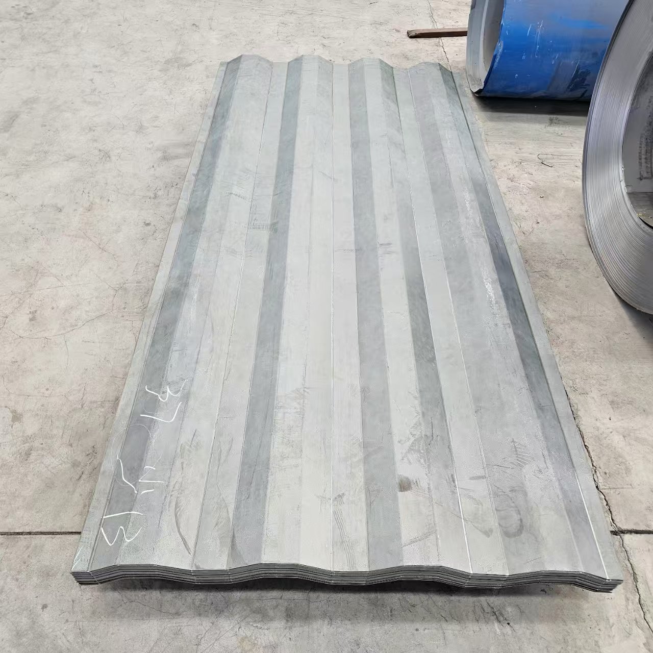 厂家定/制 集装箱侧板 2700X1200X1.5mm 厚波纹钢板 侧墙板