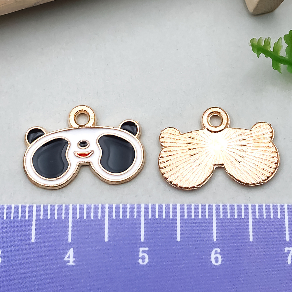 DIY dibujos animados panda bambú goteando aceite de aleación pendientes llavero animal colgante accesorios de joyería decoración de estilo chino