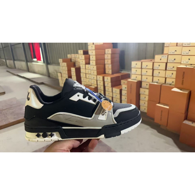 Nuevos zapatos deportivos de alto lujo de red negra L Clover Europa para hombres y mujeres zapatos de altura de suela gruesa zapatos de pan V