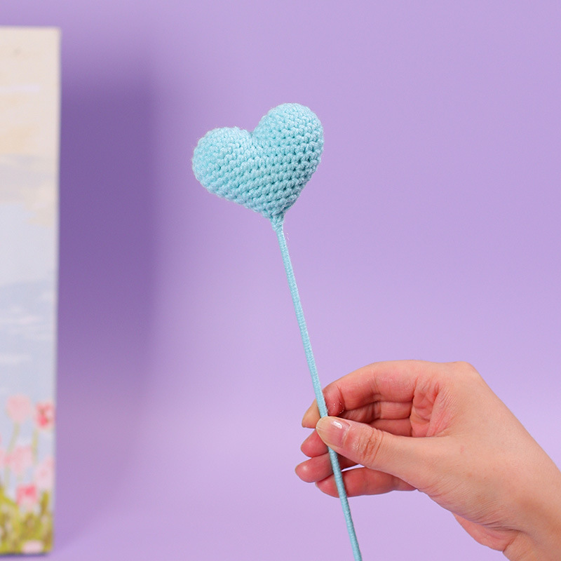 クロスボーダーの手編みの完成品の小さい花束は花の毛糸のメリヤスの花束を模倣します。|undefined