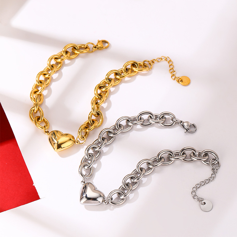 New Fashion Bracelet Thick O-Shaped Chain Strap Heart Titanium Steel Bracelet Female Stylish Versatile Elegant Popular Bracelet