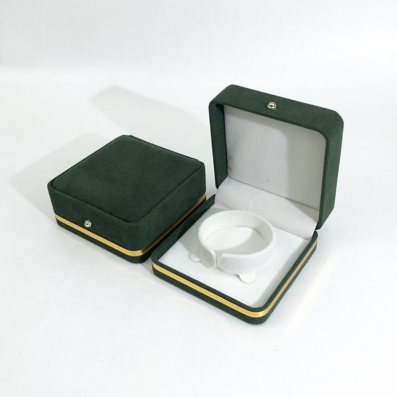 墨绿色手镯盒.jpg