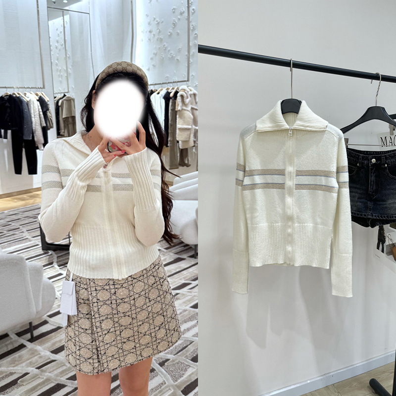 2025 Autumn and Winter Milk White Gold Thread Star Letter Logo Ski Zipper Knitted Cardigan Pullover Sweater Women's Top