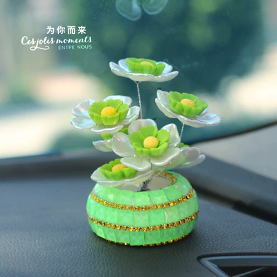 Perfplant seat – Central Control Ornaments - green-lucky-large