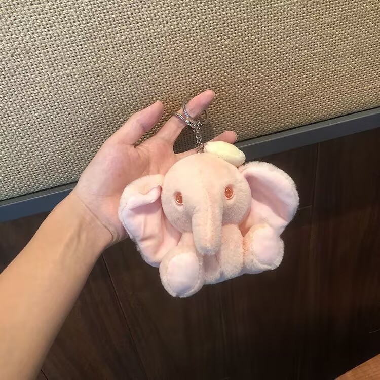 漫画ins象のぬいぐるみの耳のぬいぐるみの置物のペンダントのカップルのプレゼントの女性のぬいぐるみのペンダント|undefined