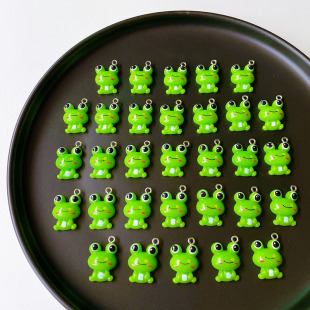 Cute cartoon green small frog pendant pendant pendant resin pendant DIY earrings necklace keychain accessories wholesale