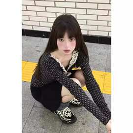 韩系氛围感灰色波点拼接花边长袖T恤女春季新款洋气百搭修身上衣
