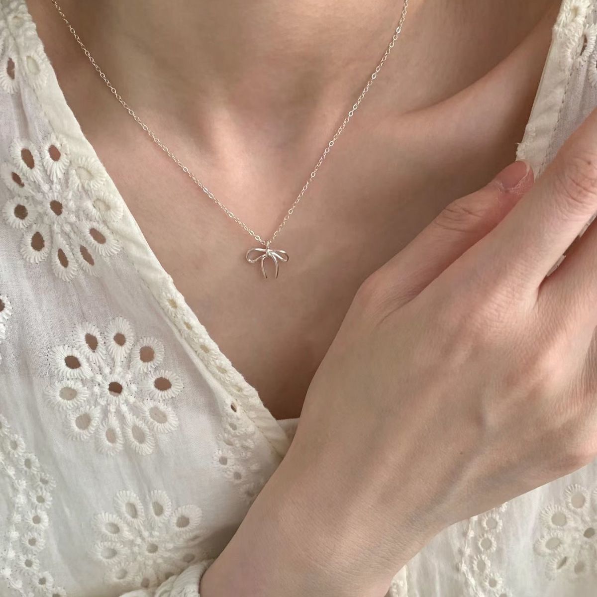 2024 New Trendyy Fortune Bow Necklace for Women Niche Accessible Luxury Ins Style High-End Non-Fading Autumn and Summer Essentials