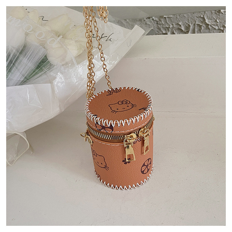 다크 브라운 소재 가방