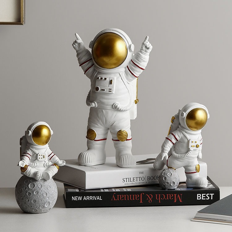 Modern and minimalistic astronaut
