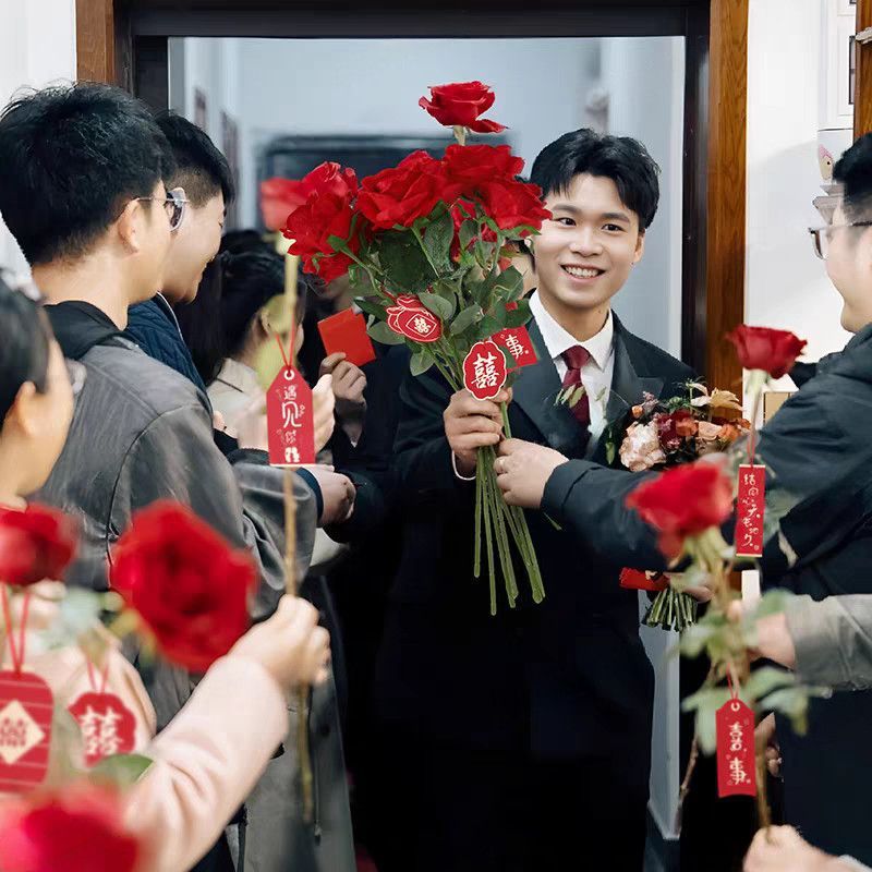 结婚礼拍照道具玫瑰花束新郎接亲一路生花新娘晨袍订婚手捧花厂家|undefined