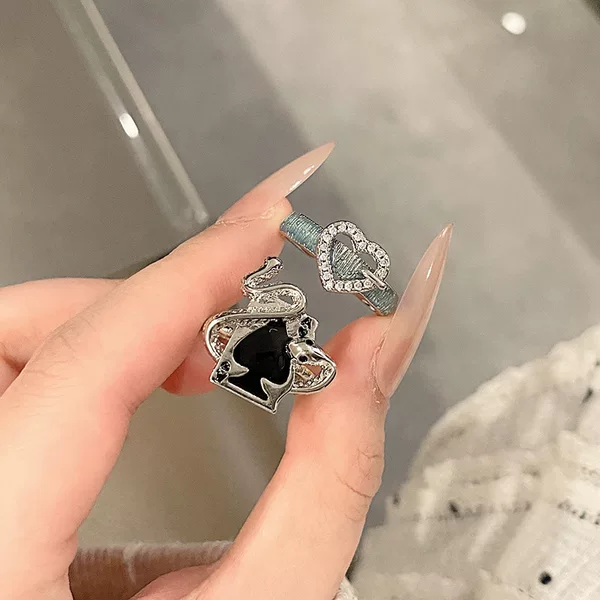 Vintage Star Mans Leather Pattern Blue Love Ring Women's Sweet Cool Niche Neutral All-match Elegant Spades Spirit Snake Finger Ring