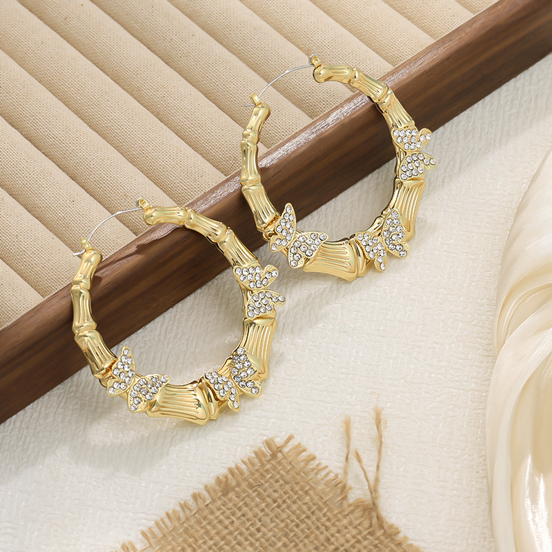 Mayorista Europa y América moda temperamento exagerado personalidad mariposa pendientes de diamantes círculo pendientes de orejas para mujeres image 3