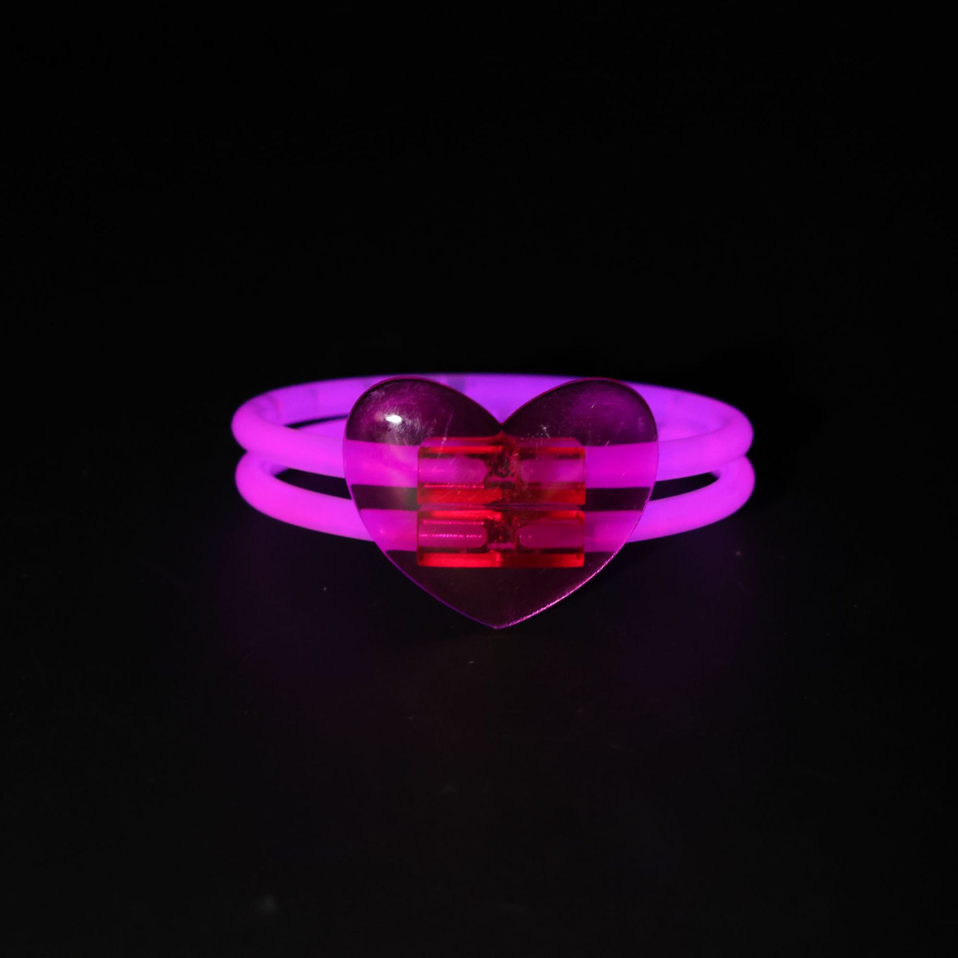 Fábrica directa al por mayor mariposa fluorescente petal de amor brazalete de cubierta dura varilla fluorescente fiesta de juguetes luminosos image 4
