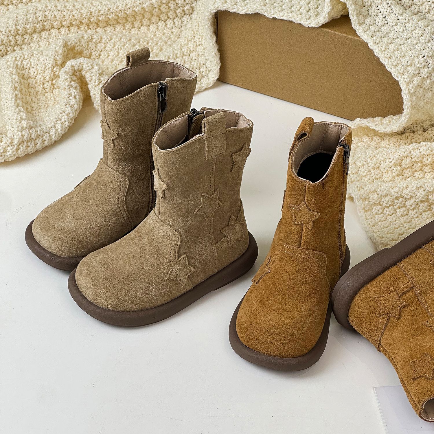 Children's Shoes, Autumn and Winter Style, Kidsren's Leather Boots, Korean Style, Fashionable and Versatile, Girls' Boots, Suede Leather, Double Cotton, Star Mid-Calf Boots