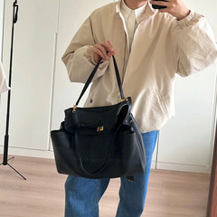 新しいロデオショルダー脇の下トートバッグケリーバッグ本革怠惰なスタイル大容量通勤バッグ男性と女性のための同じスタイル