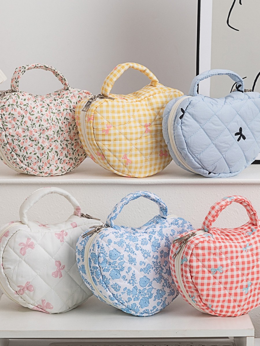 Brand handheld capacious cosmetic bag