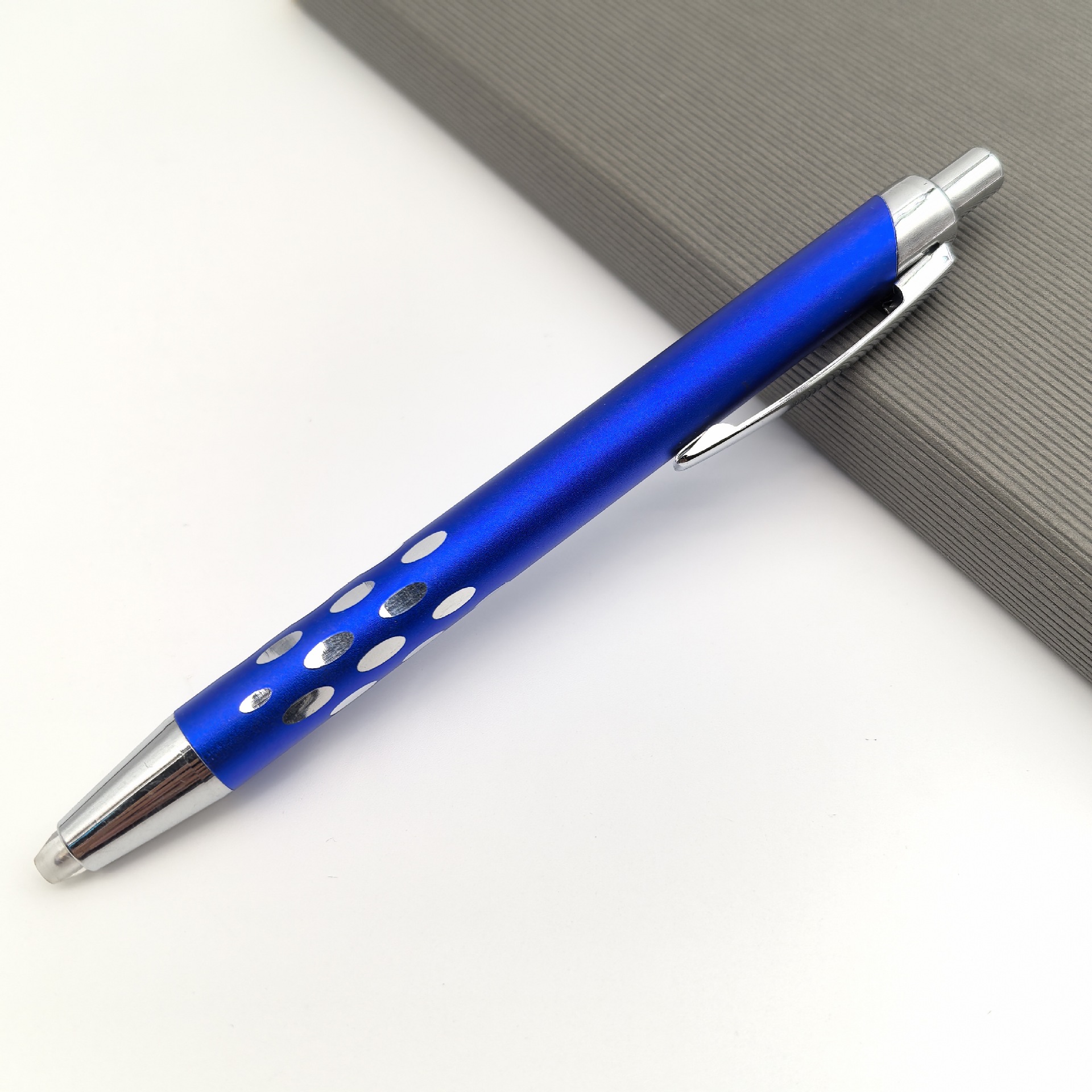 Creativo pulsar metal pinza de lámpara 24 orificios anillo esmerilado metal lápiz de bola logotipo láser punta de lápiz brillante