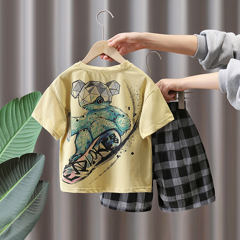7276 Traje de verano para niños 2025 Nuevo estilo estampado de verano de manga corta para niños Camiseta de verano Pantalones cortos de dos piezas