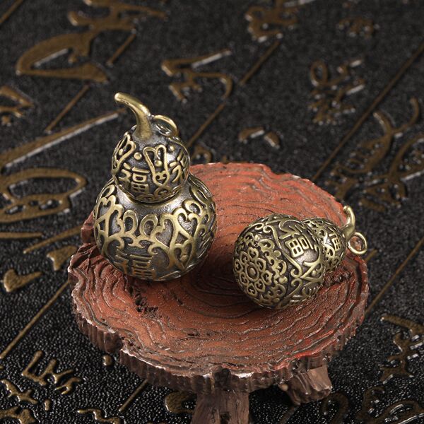 Chinese brass small keychain